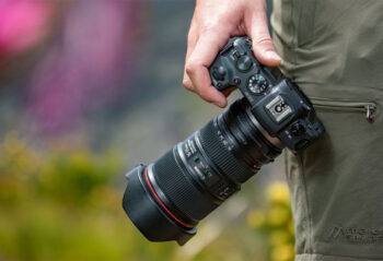 دوربین DSLR