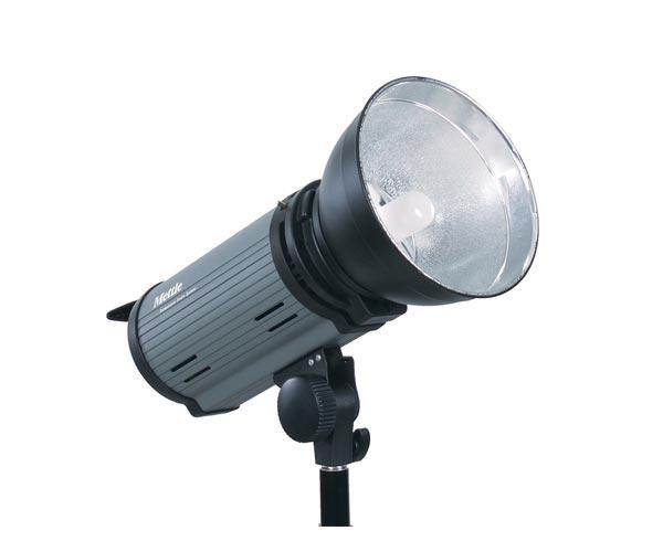 فلاش چتری 200ژول استودیویی برند Mettle مدل M-200