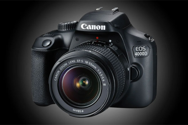 نمای نزدیک از کانن Canon 4000D