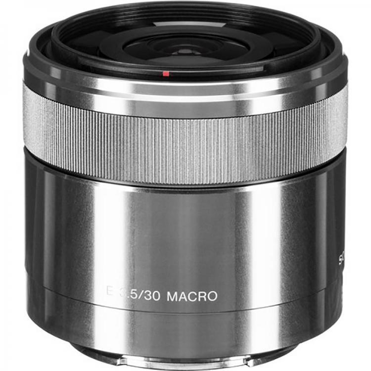 Sony T*FE 35 mm f/1.4 ZA