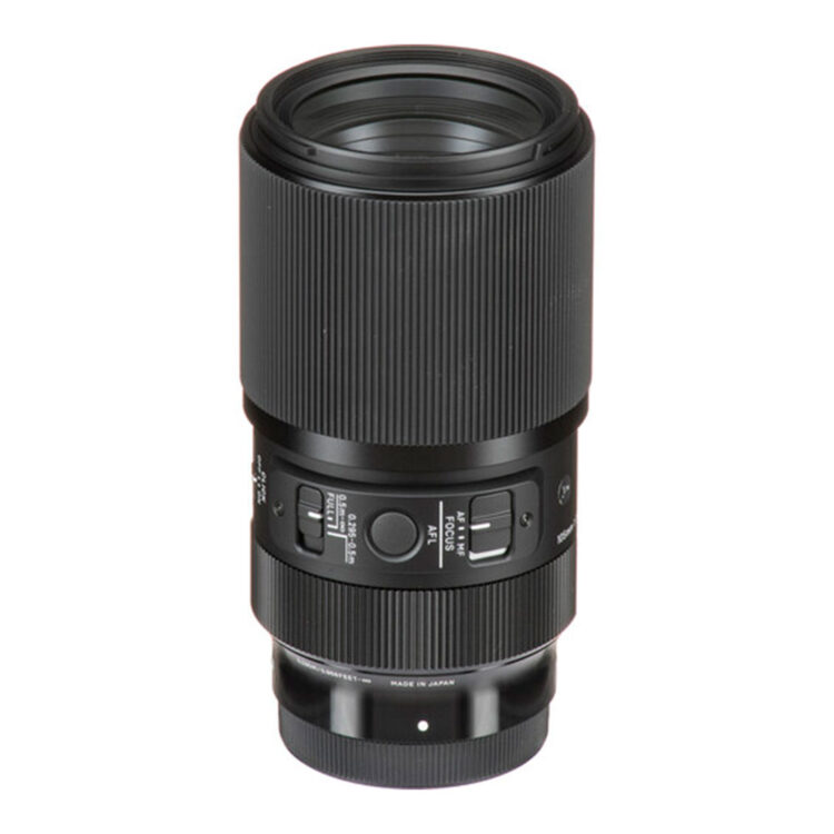 لنز سونی Sigma 105mm f/2.8 macro lens for Sony E