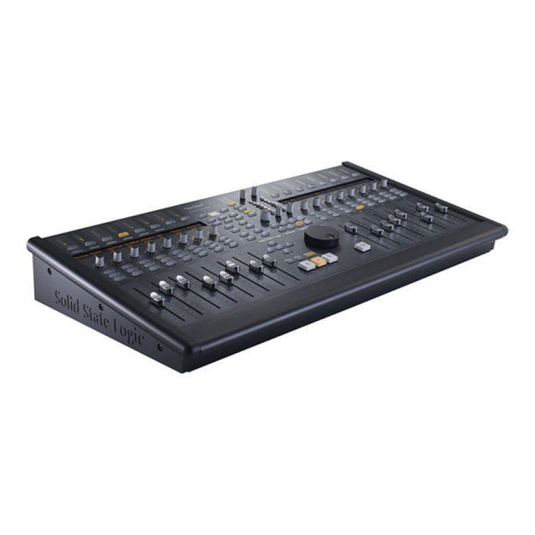 کارت صدا و کنترلر نرم افزار Solid State Logic Nucleus 2