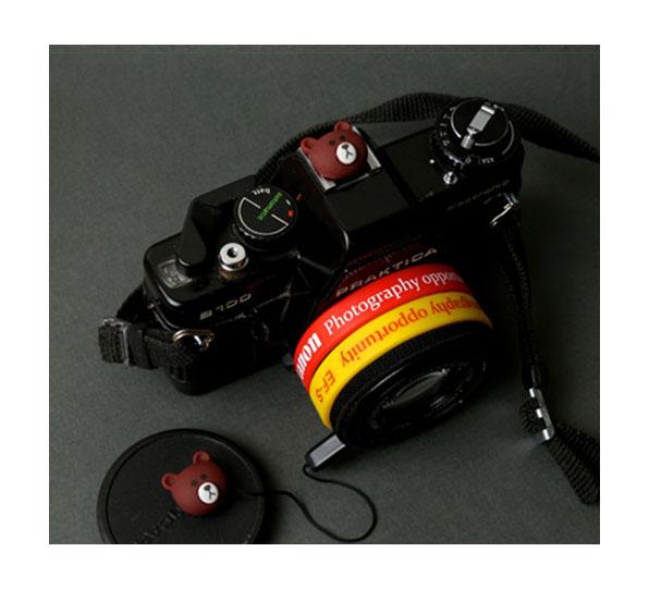 ست بند درپوش لنز و کفشک فلاش دوربین طرح خرس قهوه ای